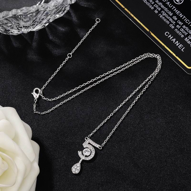 Chanel Necklace 05yxs118